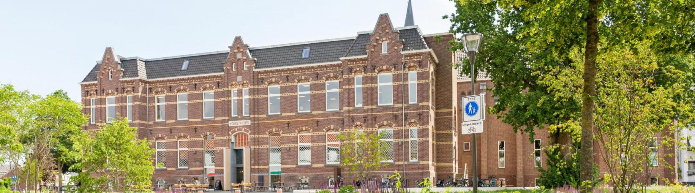 gasthoes-logo-gebouw.jpeg